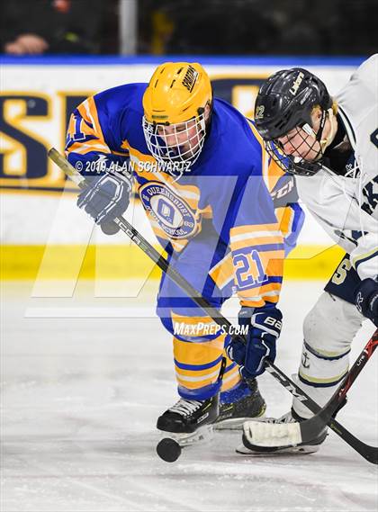 Thumbnail 2 in Queensbury vs. Skaneateles (NYSPHSAA Final) photogallery.