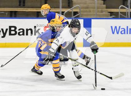Thumbnail 3 in Queensbury vs. Skaneateles (NYSPHSAA Final) photogallery.