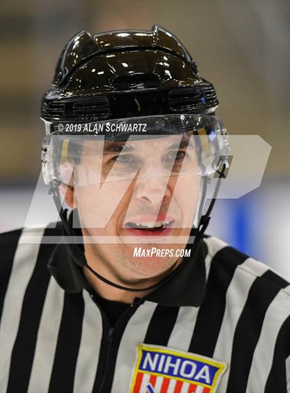 Thumbnail 1 in Queensbury vs. Skaneateles (NYSPHSAA Final) photogallery.