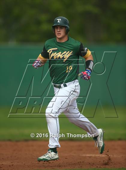 Thumbnail 2 in Tracy vs. Elk Grove (Boras Classic) photogallery.