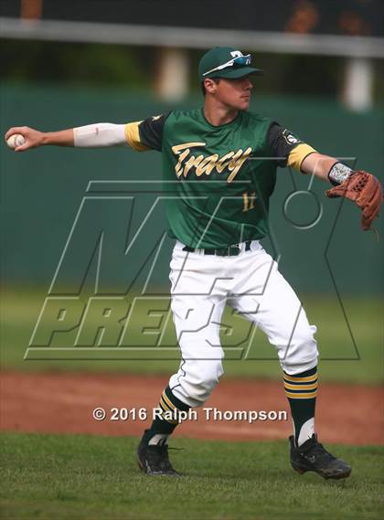 Thumbnail 1 in Tracy vs. Elk Grove (Boras Classic) photogallery.