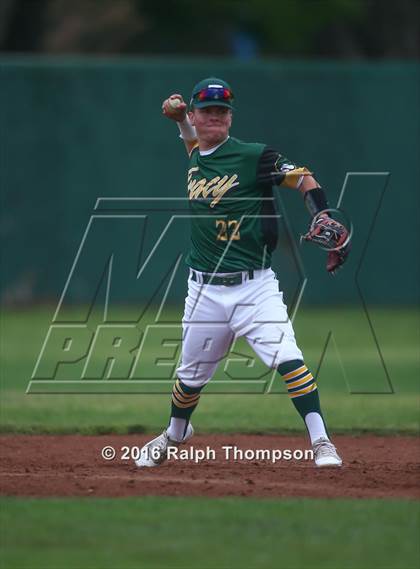 Thumbnail 1 in Tracy vs. Elk Grove (Boras Classic) photogallery.