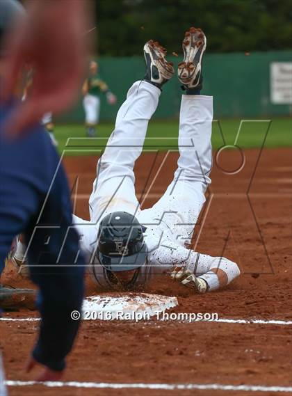 Thumbnail 1 in Tracy vs. Elk Grove (Boras Classic) photogallery.