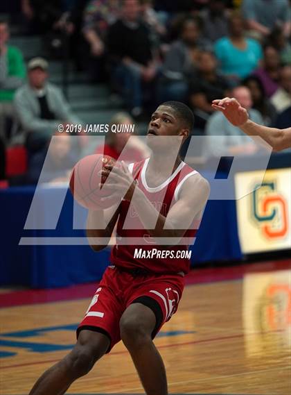 Thumbnail 2 in Monsignor Bonner/Archbishop Prendergast Catholic vs. Archbishop Carroll  (PIAA 4A Quarterfinal) photogallery.