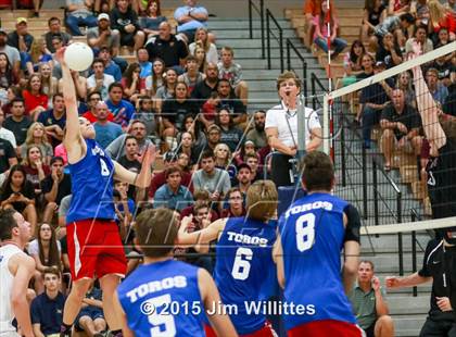 Thumbnail 2 in Hamilton vs. Mountain View (AIA Division 1 Semifinal) photogallery.