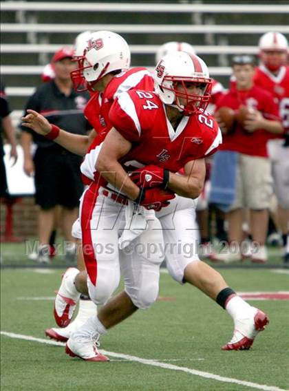 Thumbnail 2 in Oak Hills vs. La Salle (Skyline Crosstown Showdown) photogallery.
