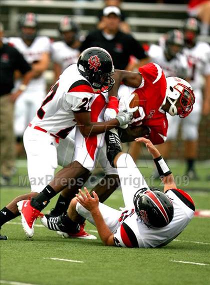 Thumbnail 3 in Oak Hills vs. La Salle (Skyline Crosstown Showdown) photogallery.