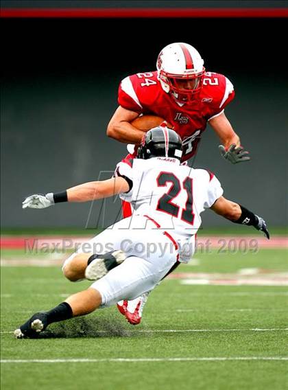 Thumbnail 3 in Oak Hills vs. La Salle (Skyline Crosstown Showdown) photogallery.
