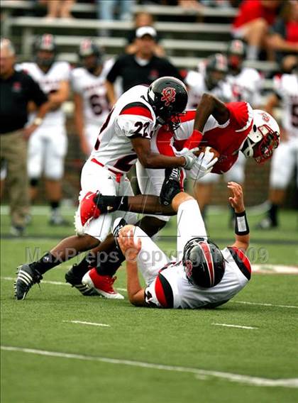 Thumbnail 1 in Oak Hills vs. La Salle (Skyline Crosstown Showdown) photogallery.
