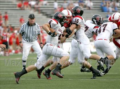 Thumbnail 1 in Oak Hills vs. La Salle (Skyline Crosstown Showdown) photogallery.