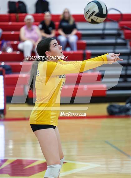 Thumbnail 2 in Saguaro @ Seton Catholic photogallery.