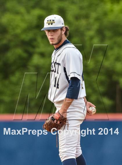 Thumbnail 3 in Parkview vs. West Forsyth (GHSA 6A Round 1 Playoff) photogallery.