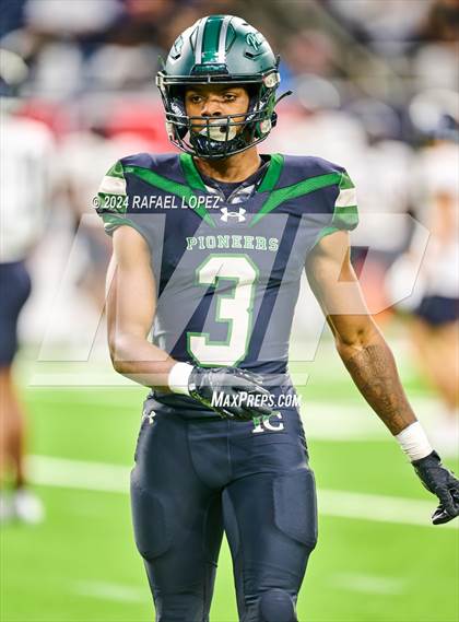 Thumbnail 3 in Iowa Colony vs. Randle (UIL 5A D2 Football Quarterfinal) photogallery.