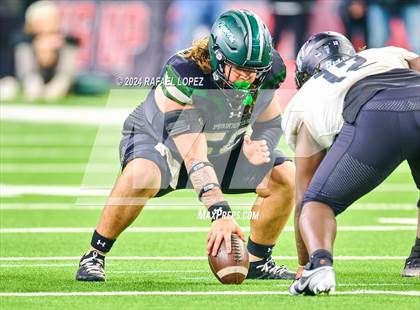 Thumbnail 3 in Iowa Colony vs. Randle (UIL 5A D2 Football Quarterfinal) photogallery.