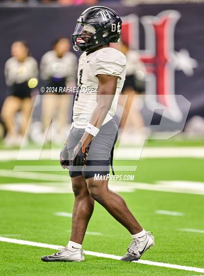 Thumbnail 3 in Iowa Colony vs. Randle (UIL 5A D2 Football Quarterfinal) photogallery.