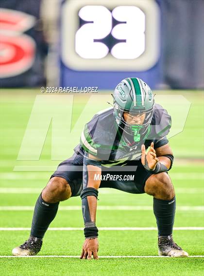 Thumbnail 3 in Iowa Colony vs. Randle (UIL 5A D2 Football Quarterfinal) photogallery.