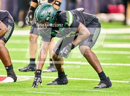 Thumbnail 2 in Iowa Colony vs. Randle (UIL 5A D2 Football Quarterfinal) photogallery.