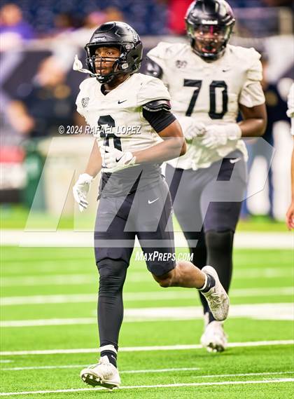 Thumbnail 3 in Iowa Colony vs. Randle (UIL 5A D2 Football Quarterfinal) photogallery.