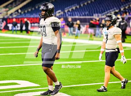 Thumbnail 2 in Iowa Colony vs. Randle (UIL 5A D2 Football Quarterfinal) photogallery.