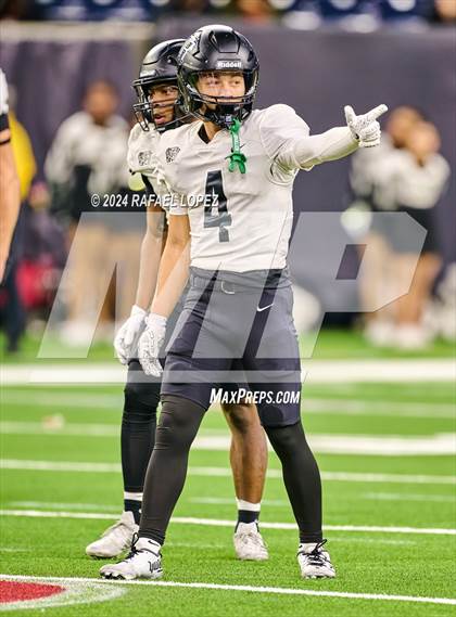 Thumbnail 2 in Iowa Colony vs. Randle (UIL 5A D2 Football Quarterfinal) photogallery.