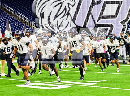 Thumbnail 3 in Iowa Colony vs. Randle (UIL 5A D2 Football Quarterfinal) photogallery.
