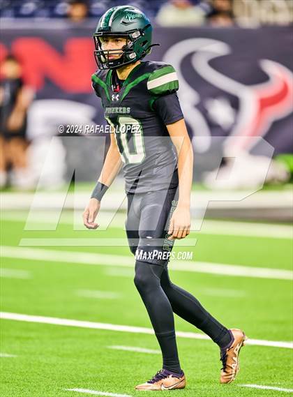 Thumbnail 2 in Iowa Colony vs. Randle (UIL 5A D2 Football Quarterfinal) photogallery.