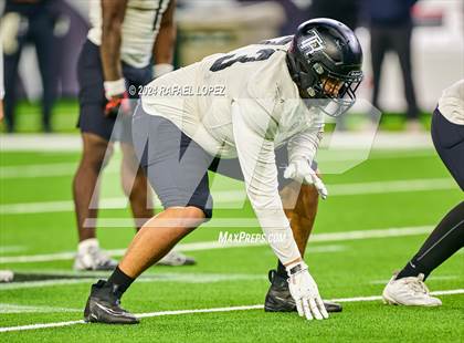 Thumbnail 2 in Iowa Colony vs. Randle (UIL 5A D2 Football Quarterfinal) photogallery.