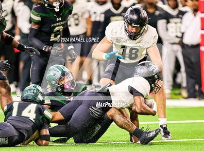 Thumbnail 2 in Iowa Colony vs. Randle (UIL 5A D2 Football Quarterfinal) photogallery.