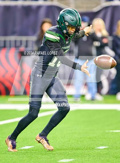 Thumbnail 1 in Iowa Colony vs. Randle (UIL 5A D2 Football Quarterfinal) photogallery.