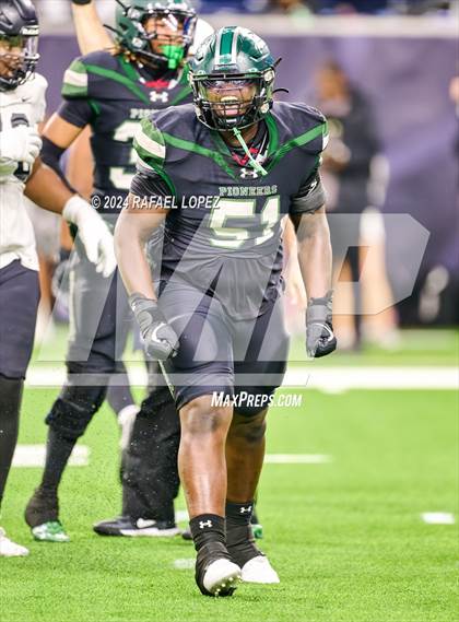 Thumbnail 3 in Iowa Colony vs. Randle (UIL 5A D2 Football Quarterfinal) photogallery.