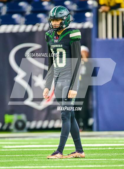 Thumbnail 1 in Iowa Colony vs. Randle (UIL 5A D2 Football Quarterfinal) photogallery.