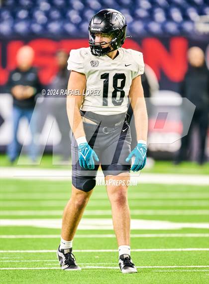 Thumbnail 2 in Iowa Colony vs. Randle (UIL 5A D2 Football Quarterfinal) photogallery.