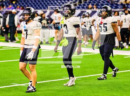 Thumbnail 1 in Iowa Colony vs. Randle (UIL 5A D2 Football Quarterfinal) photogallery.