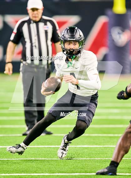 Thumbnail 3 in Iowa Colony vs. Randle (UIL 5A D2 Football Quarterfinal) photogallery.