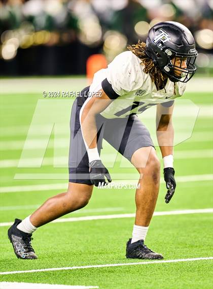 Thumbnail 3 in Iowa Colony vs. Randle (UIL 5A D2 Football Quarterfinal) photogallery.