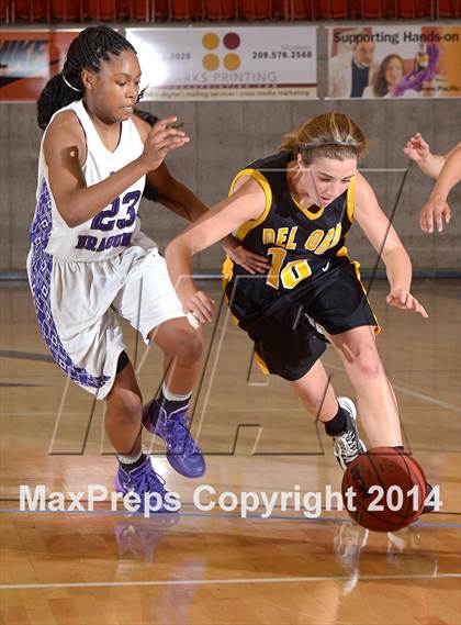 Thumbnail 1 in Del Oro vs Sacramento (CIF SJS D2 Playoff) photogallery.