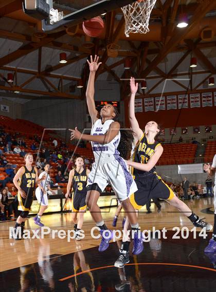 Thumbnail 2 in Del Oro vs Sacramento (CIF SJS D2 Playoff) photogallery.