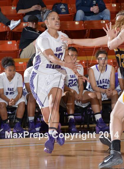 Thumbnail 2 in Del Oro vs Sacramento (CIF SJS D2 Playoff) photogallery.