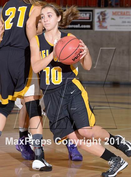 Thumbnail 1 in Del Oro vs Sacramento (CIF SJS D2 Playoff) photogallery.