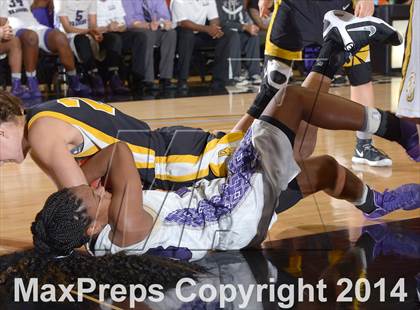 Thumbnail 2 in Del Oro vs Sacramento (CIF SJS D2 Playoff) photogallery.