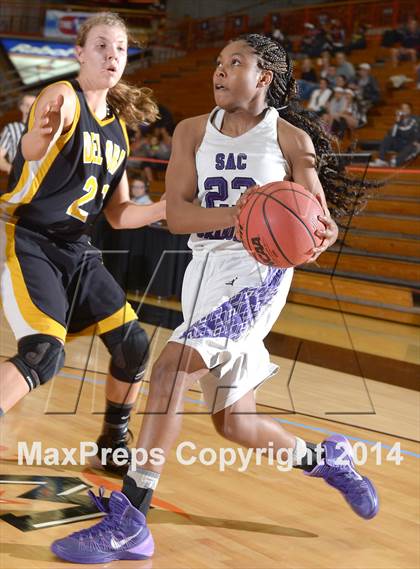 Thumbnail 1 in Del Oro vs Sacramento (CIF SJS D2 Playoff) photogallery.