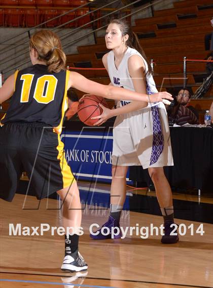 Thumbnail 2 in Del Oro vs Sacramento (CIF SJS D2 Playoff) photogallery.