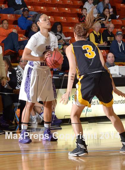 Thumbnail 3 in Del Oro vs Sacramento (CIF SJS D2 Playoff) photogallery.