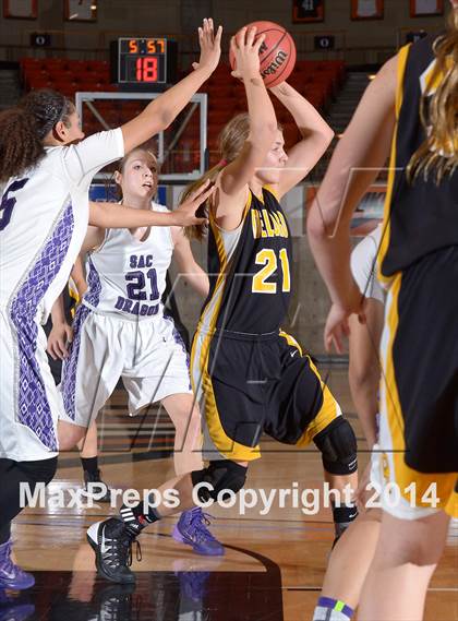 Thumbnail 3 in Del Oro vs Sacramento (CIF SJS D2 Playoff) photogallery.
