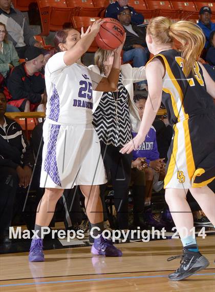 Thumbnail 2 in Del Oro vs Sacramento (CIF SJS D2 Playoff) photogallery.