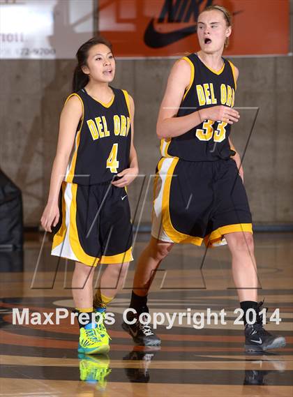 Thumbnail 2 in Del Oro vs Sacramento (CIF SJS D2 Playoff) photogallery.