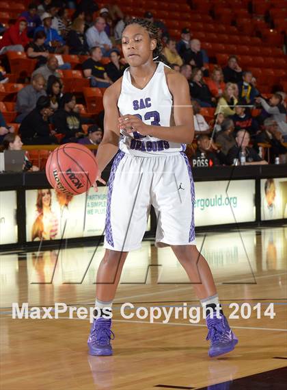Thumbnail 3 in Del Oro vs Sacramento (CIF SJS D2 Playoff) photogallery.