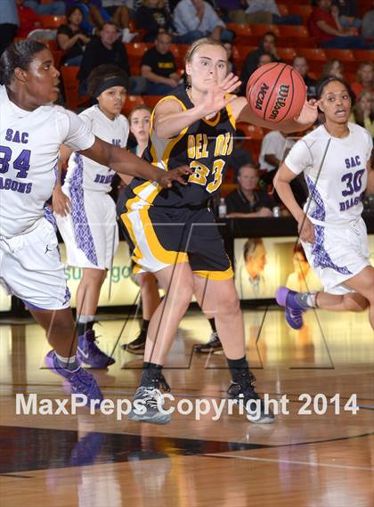 Thumbnail 1 in Del Oro vs Sacramento (CIF SJS D2 Playoff) photogallery.