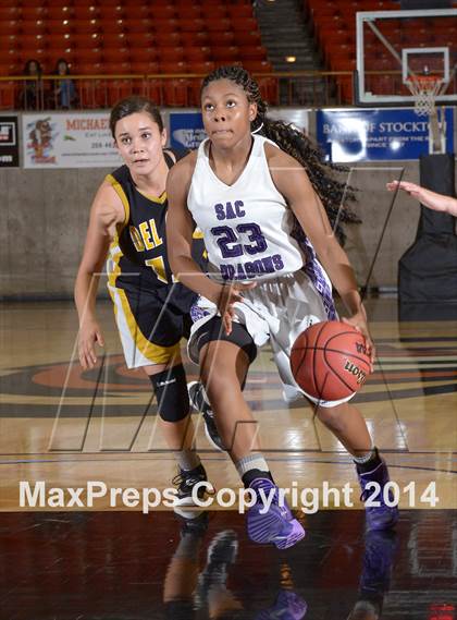 Thumbnail 3 in Del Oro vs Sacramento (CIF SJS D2 Playoff) photogallery.