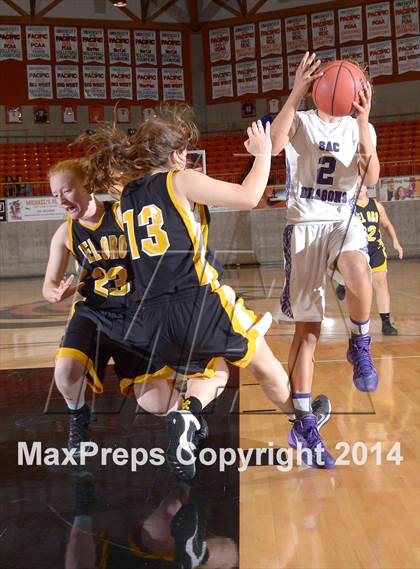 Thumbnail 2 in Del Oro vs Sacramento (CIF SJS D2 Playoff) photogallery.